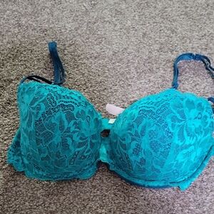 PINK Victoria's Secret Lace Bra in Vibrant Teal
